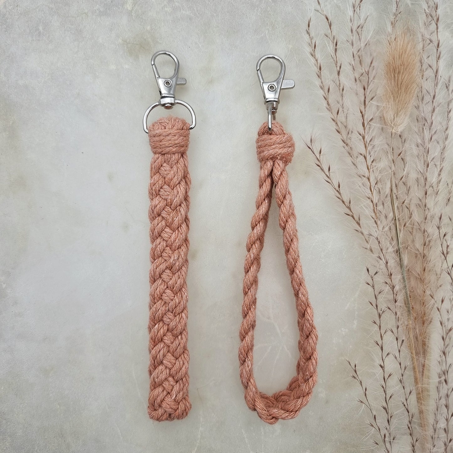 Laccio da polso in Macramé - Rosa Antico