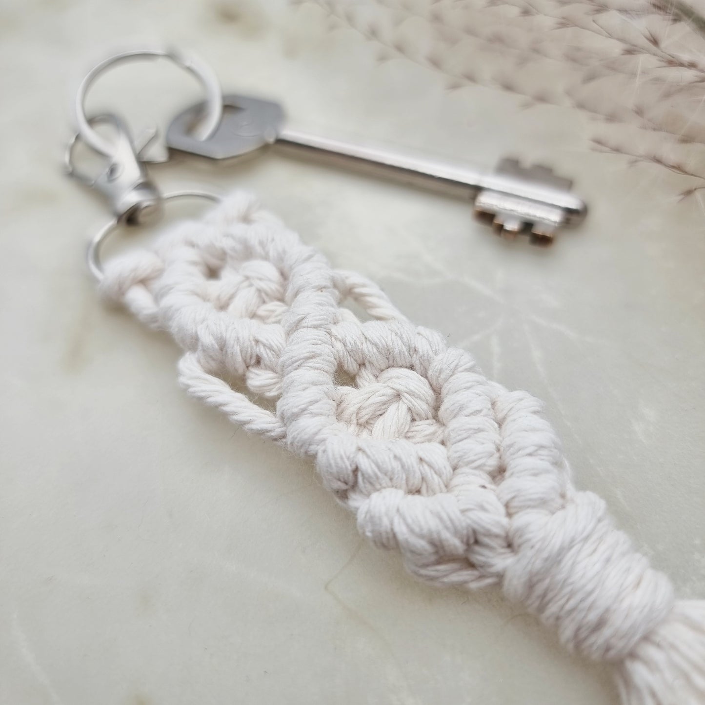 Portachiavi in Macramé Boho Chic - Bianco Naturale